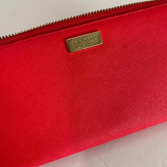Sale! Kate Spade Zip Around Wallet - Picture 5 of 6